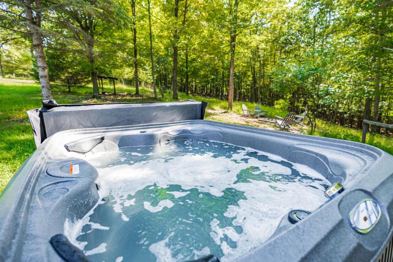River Access Cabin With Hot Tub, Fire Pit, & Wifi! Morton Grove Zewnętrze zdjęcie