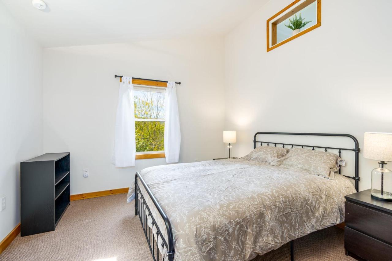 River Access Cabin With Hot Tub, Fire Pit, & Wifi! Morton Grove Zewnętrze zdjęcie